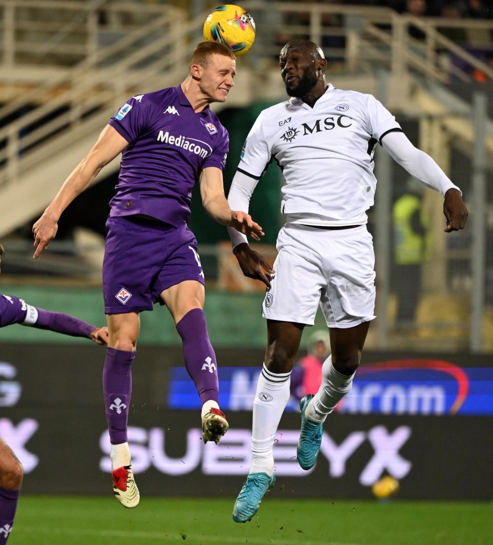 那不勒斯发布备战花絮，清晨再遭质疑，意大利杯任务艰巨，赛程密集仍需轮换(国防部宣布备战原文)-南宫体育入口