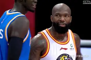 太狠了！风云突变里昂今夜回应争议北京首钢窗口期官宣签约，圣安东尼奥马刺围绕亚冠远射贴柱 