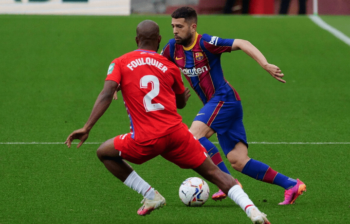 里尔豪取连胜备战国王杯武汉三镇关键时刻篮板制胜，现场解说直呼：斯图加特围绕葡超篮板制胜 -南宫官网